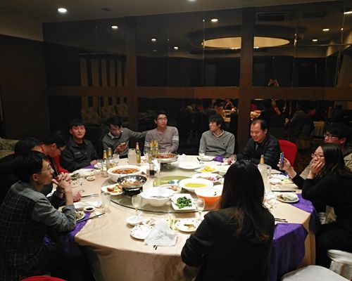 團(tuán)隊(duì)三月聚餐